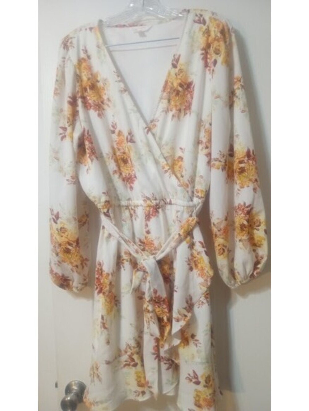 Lauren Conrad Floral Wrap Dress | Size XL | Romantic GUC - Picture 3 of 6